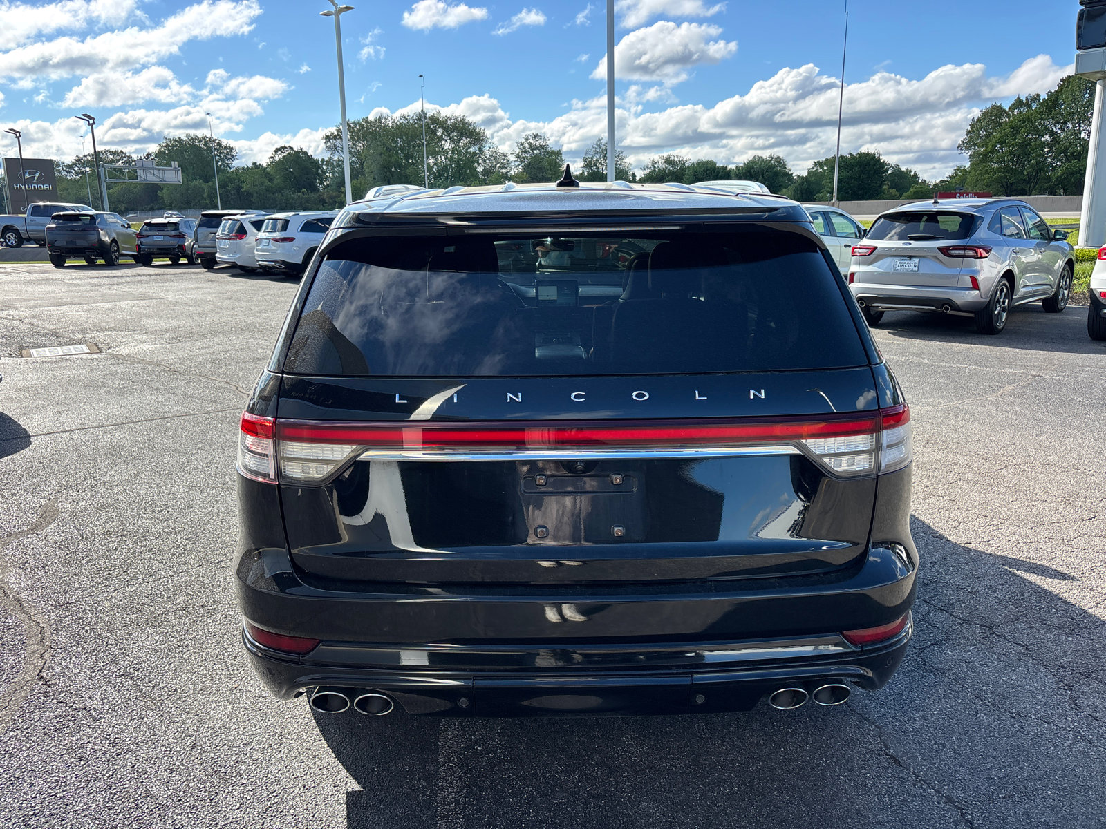 Used 2021 Lincoln Aviator Reserve w/ Equipment Group 210A AWD/4WD image 6