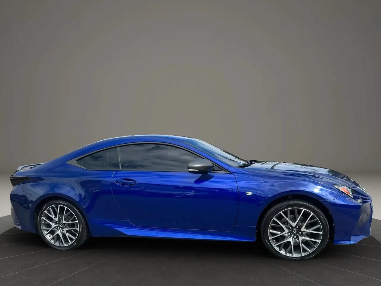 Used 2017 Lexus RC 300 F Sport AWD/4WD image 4