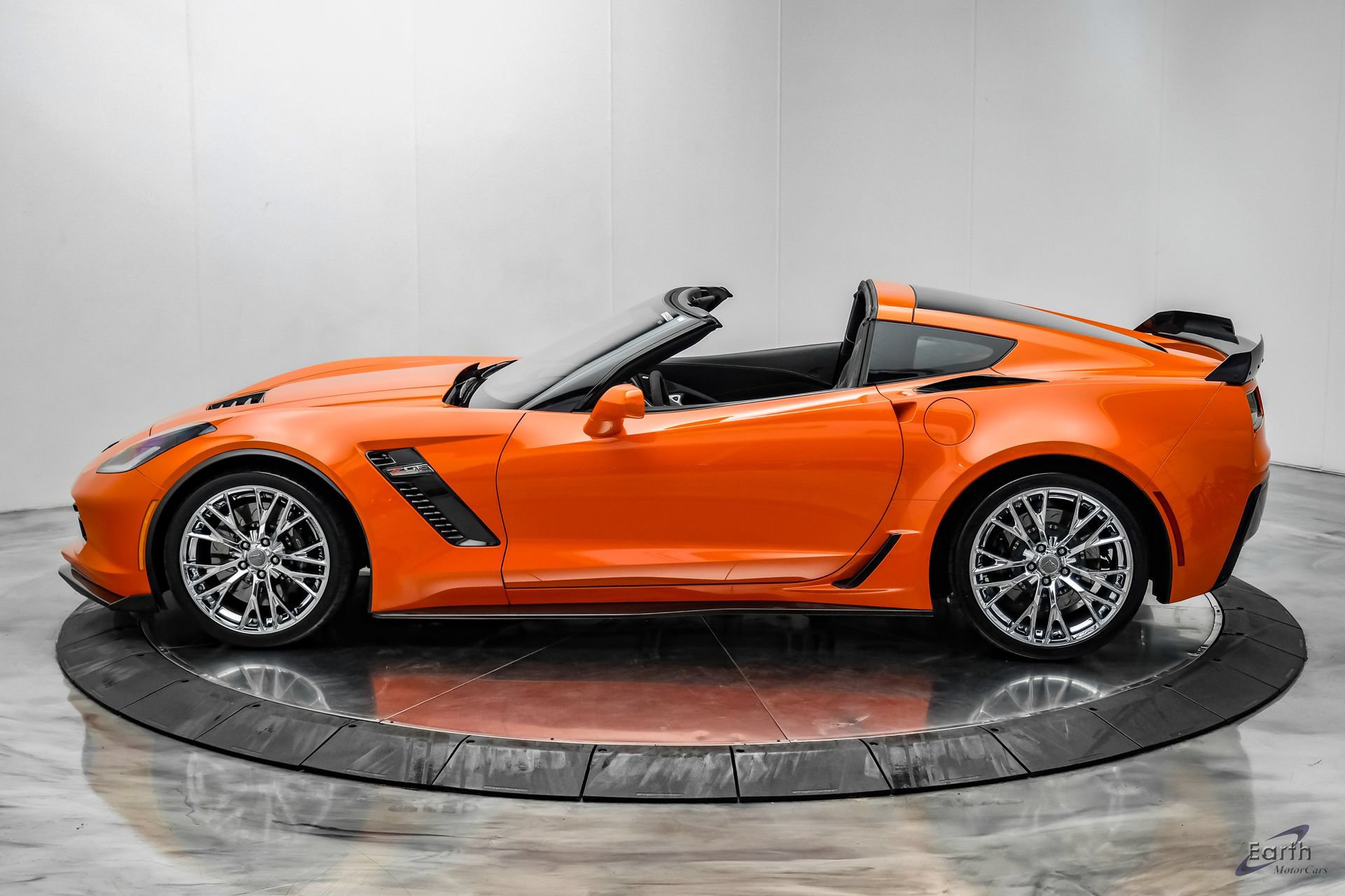 Used 2019 Chevrolet Corvette Z06 RWD image 8