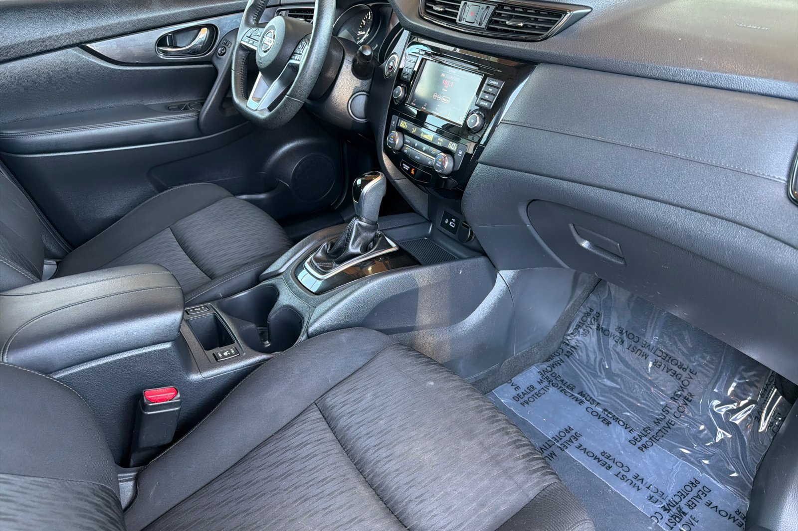 Used 2020 Nissan Rogue SV FWD image 18