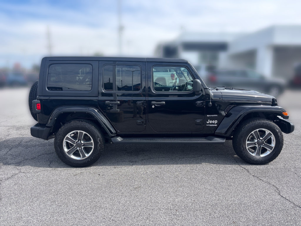 Used 2021 Jeep Wrangler Unlimited Sahara w/ Cold Weather Group AWD/4WD image 8