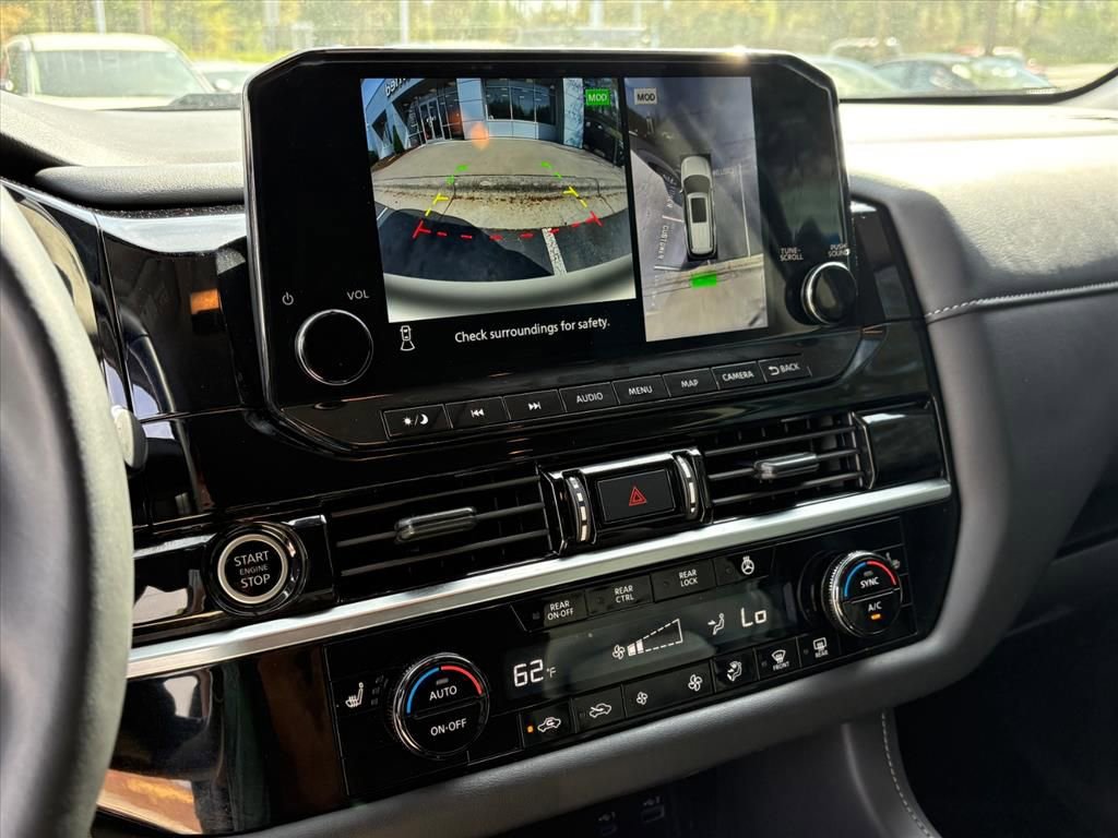 Certified 2024 Nissan Pathfinder SL image 9