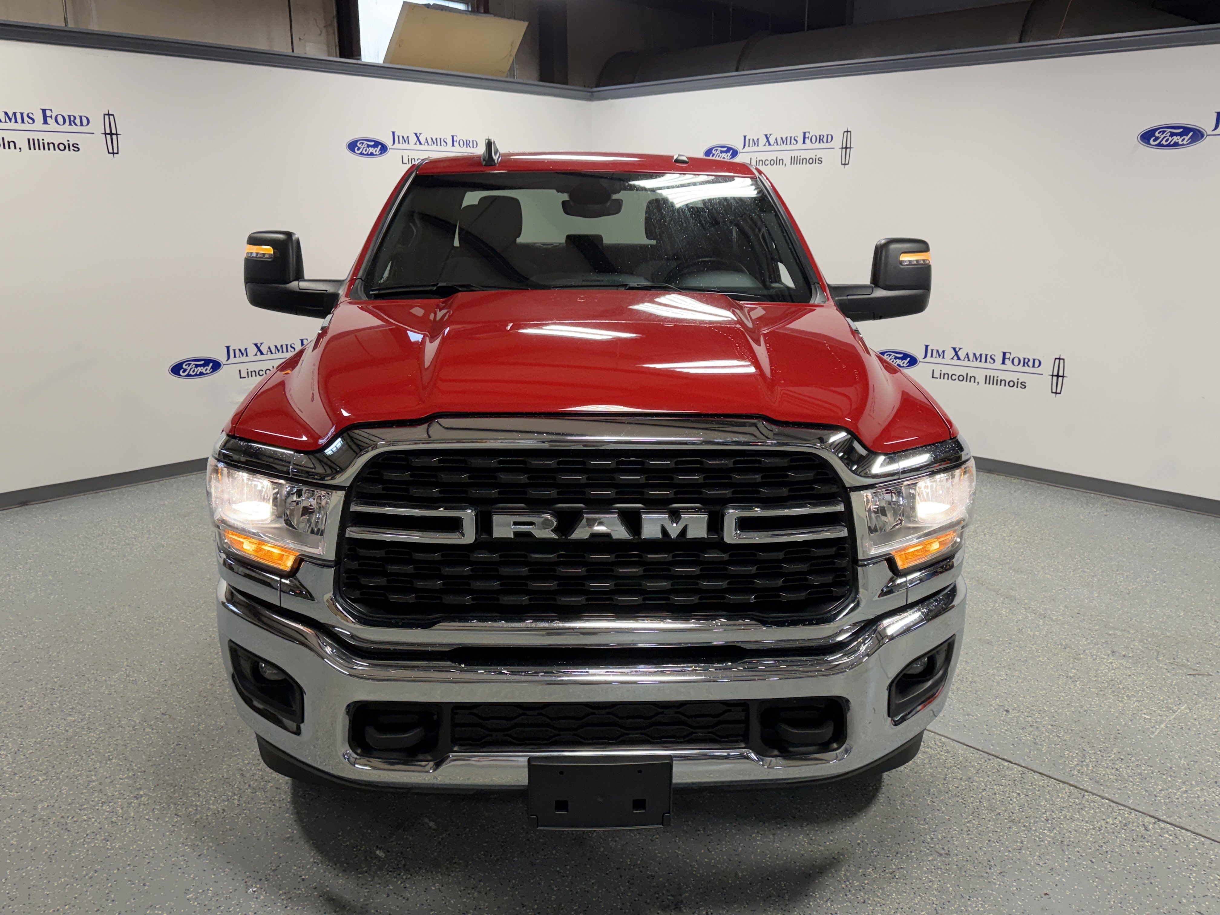 Used 2024 RAM 2500 Big Horn w/ Bed Utility Group image 2