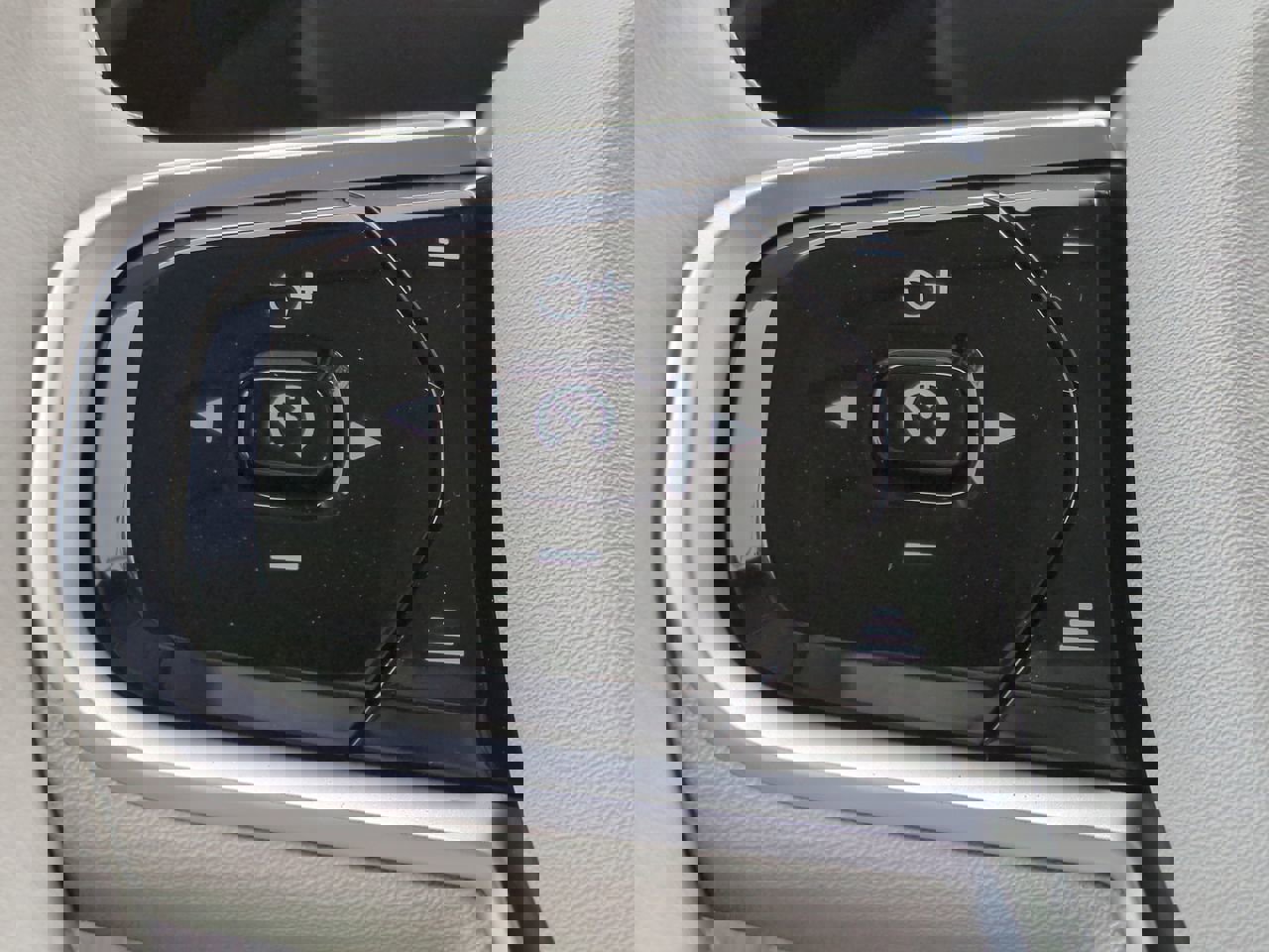 New 2026 Volvo XC90 B6 Ultra image 24