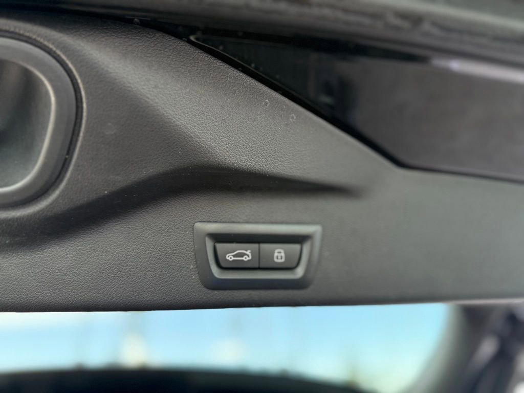 Used 2024 BMW X5 xDrive50e w/ Premium Package image 25