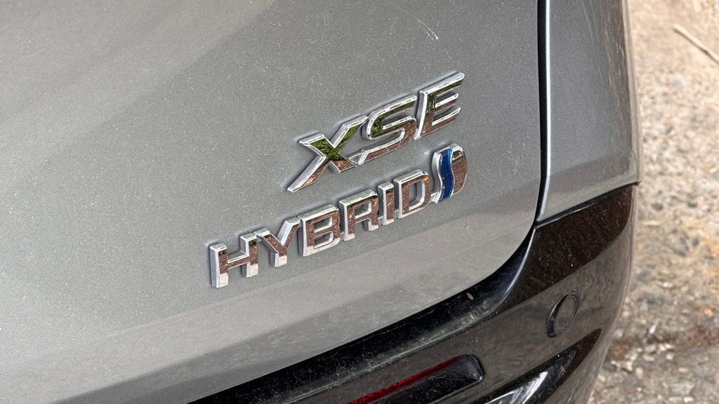 Used 2021 Toyota Sienna XSE w/ XSE Plus Package FWD image 8