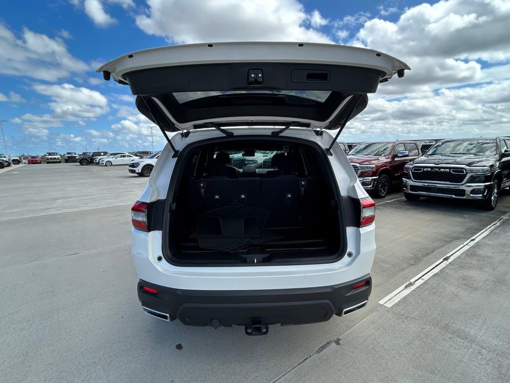 Used 2023 Honda Pilot Sport image 40