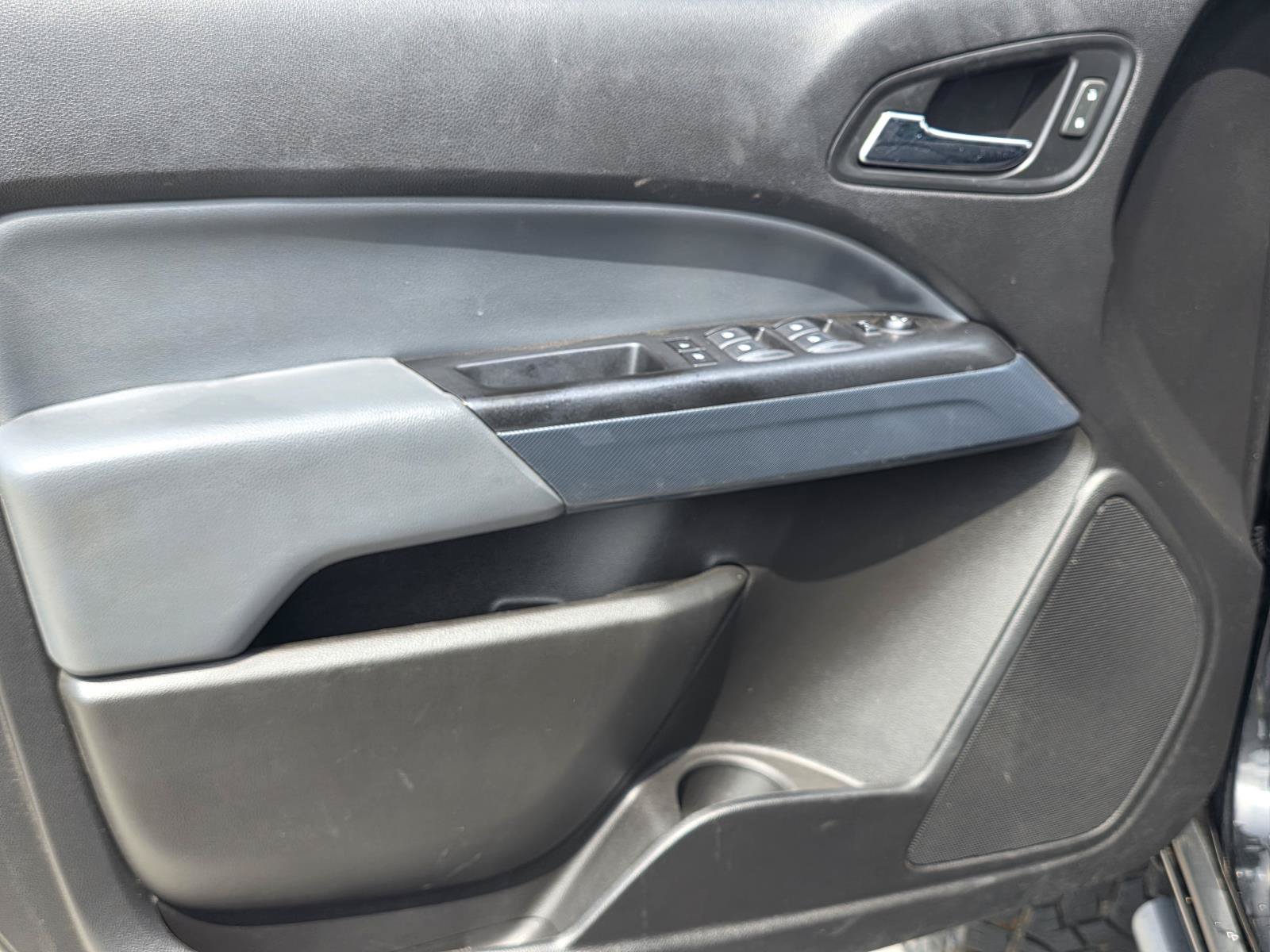 Used 2019 Chevrolet Colorado Z71 RWD image 15