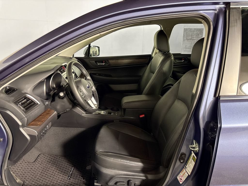 Used 2015 Subaru Outback 3.6R Limited AWD/4WD image 11