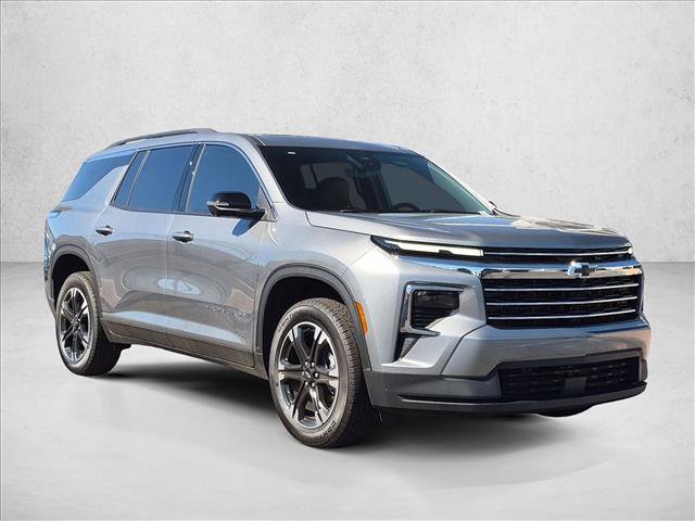 New 2027 Chevrolet Traverse LT w/ Sun and Wheel Package FWD image 7