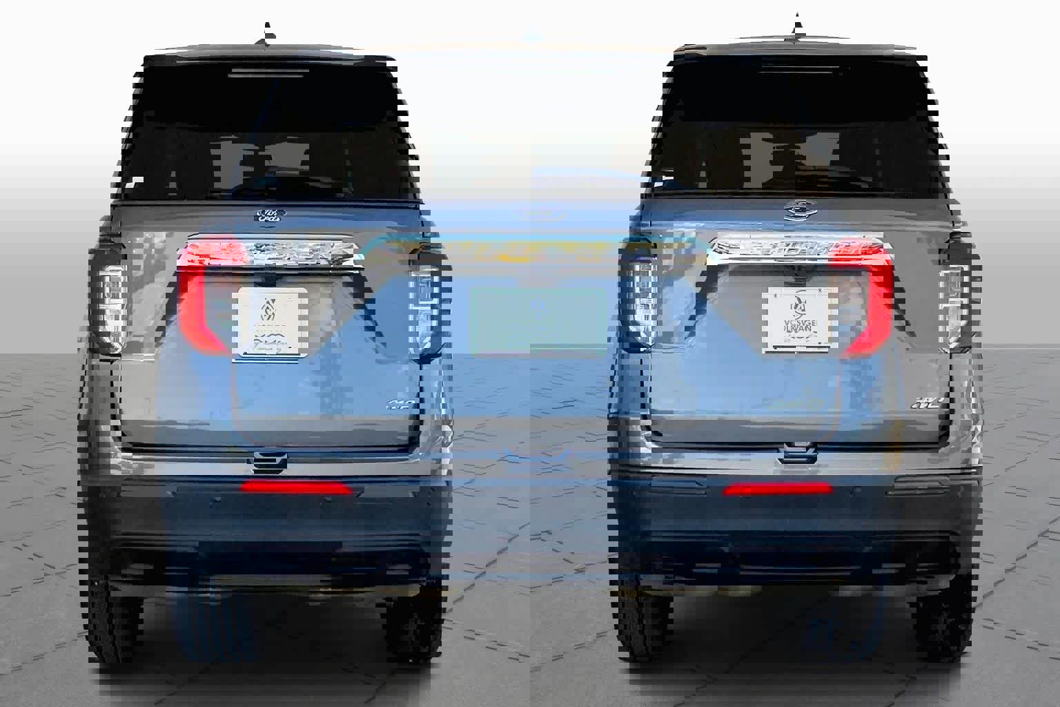 Used 2023 Ford Explorer 4WD image 5