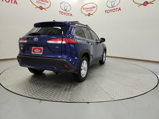 Used 2025 Toyota Corolla Cross LE image 8