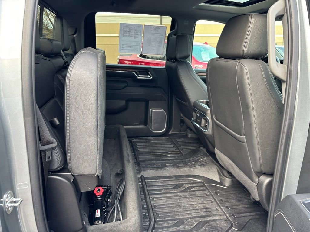 Used 2024 GMC Sierra 3500 Denali w/ Technology Package image 31