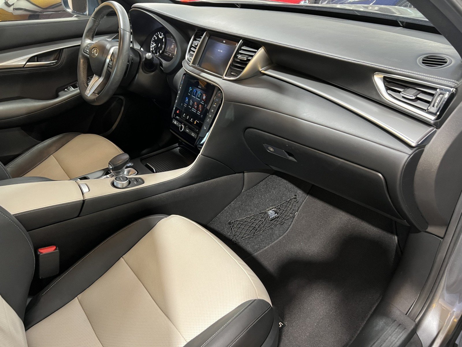 Used 2023 INFINITI QX55 Luxe w/ Cargo Package AWD/4WD image 15