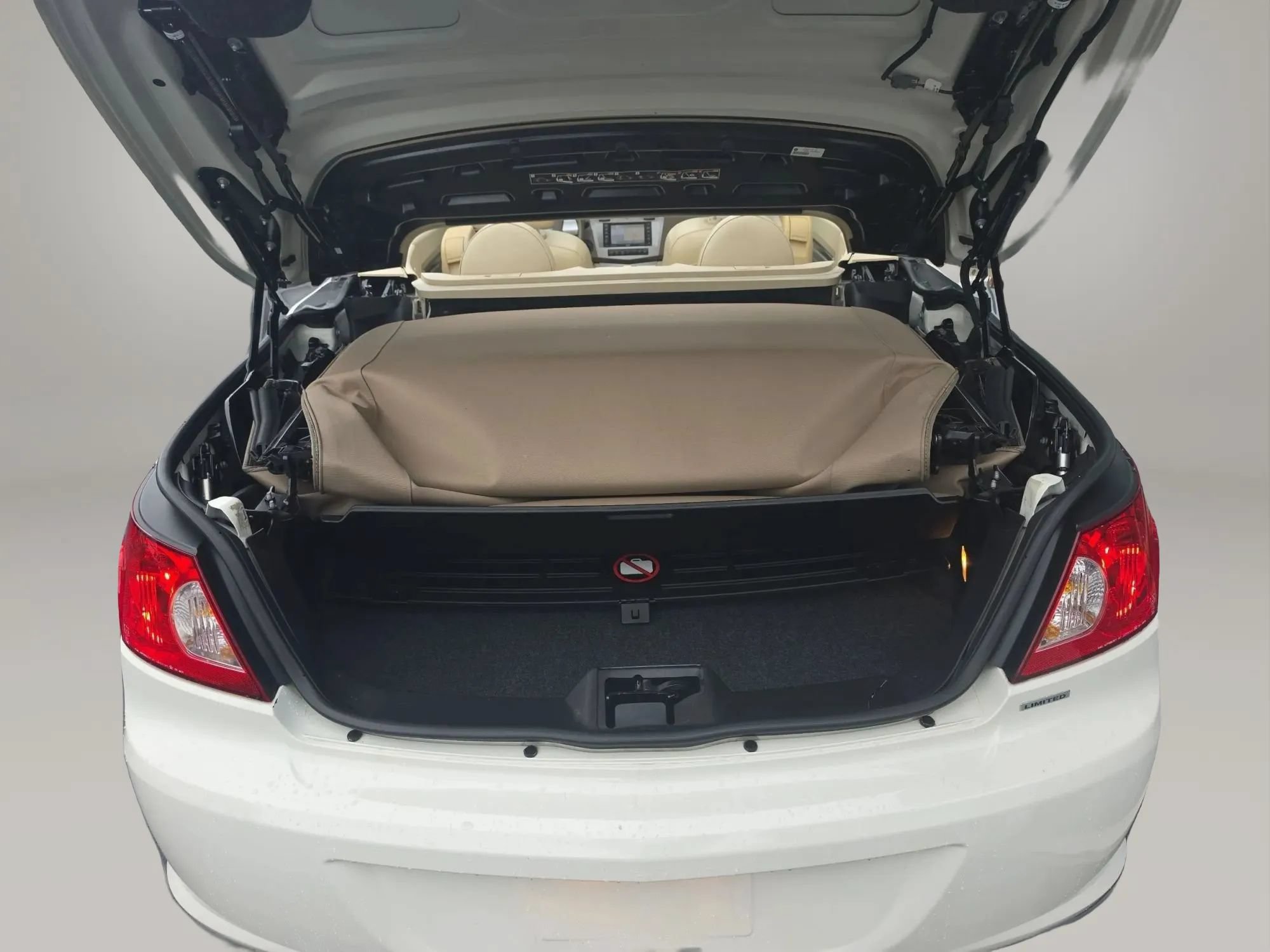 Used 2008 Chrysler Sebring Limited w/ Luxury Group FWD image 13