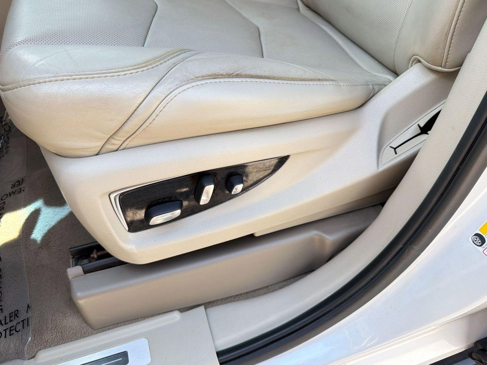 Used 2019 Cadillac Escalade ESV Luxury RWD image 13