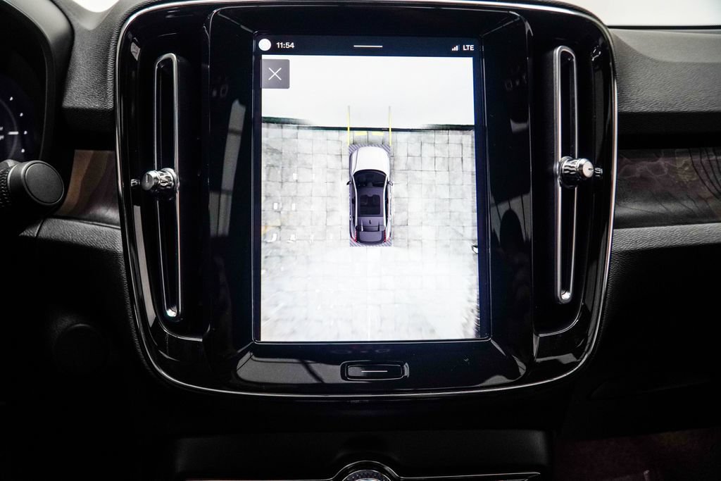 Used 2023 Volvo C40 P8 Recharge Ultimate AWD/4WD image 25