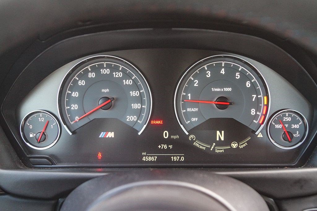Used 2020 BMW M4 CS w/ Executive Package RWD image 23