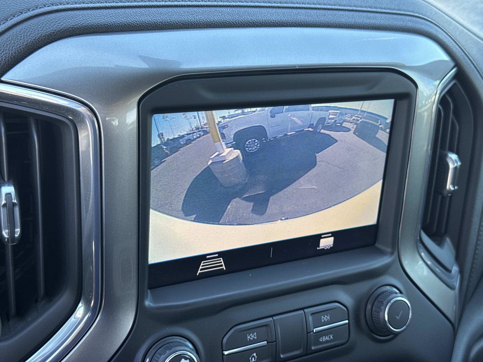 Used 2020 Chevrolet Silverado 1500 LT w/ All-Star Edition RWD image 19