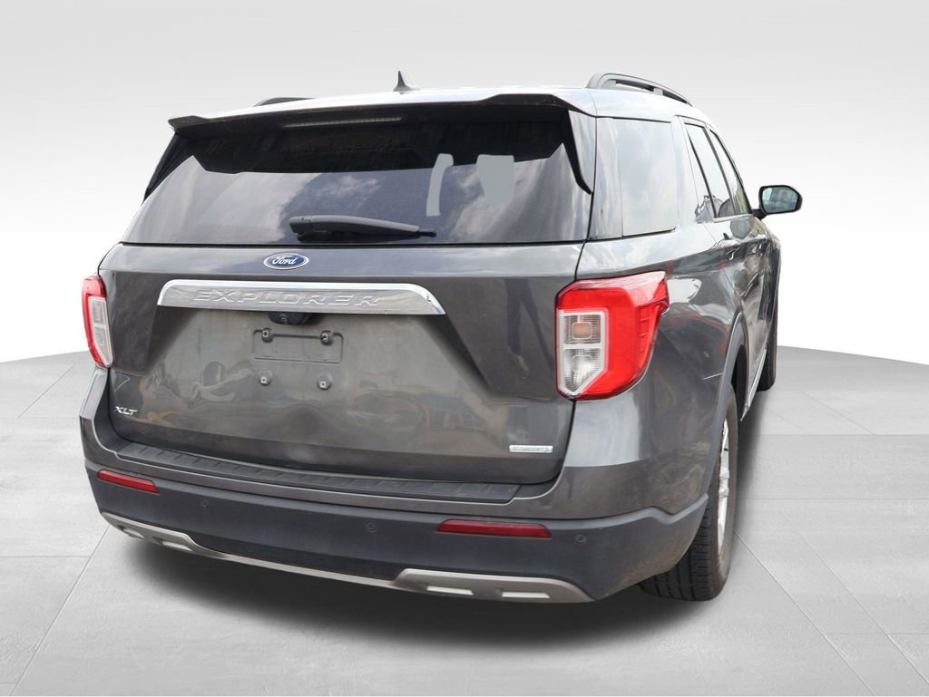 Used 2020 Ford Explorer XLT w/ Equipment Group 202A RWD image 14