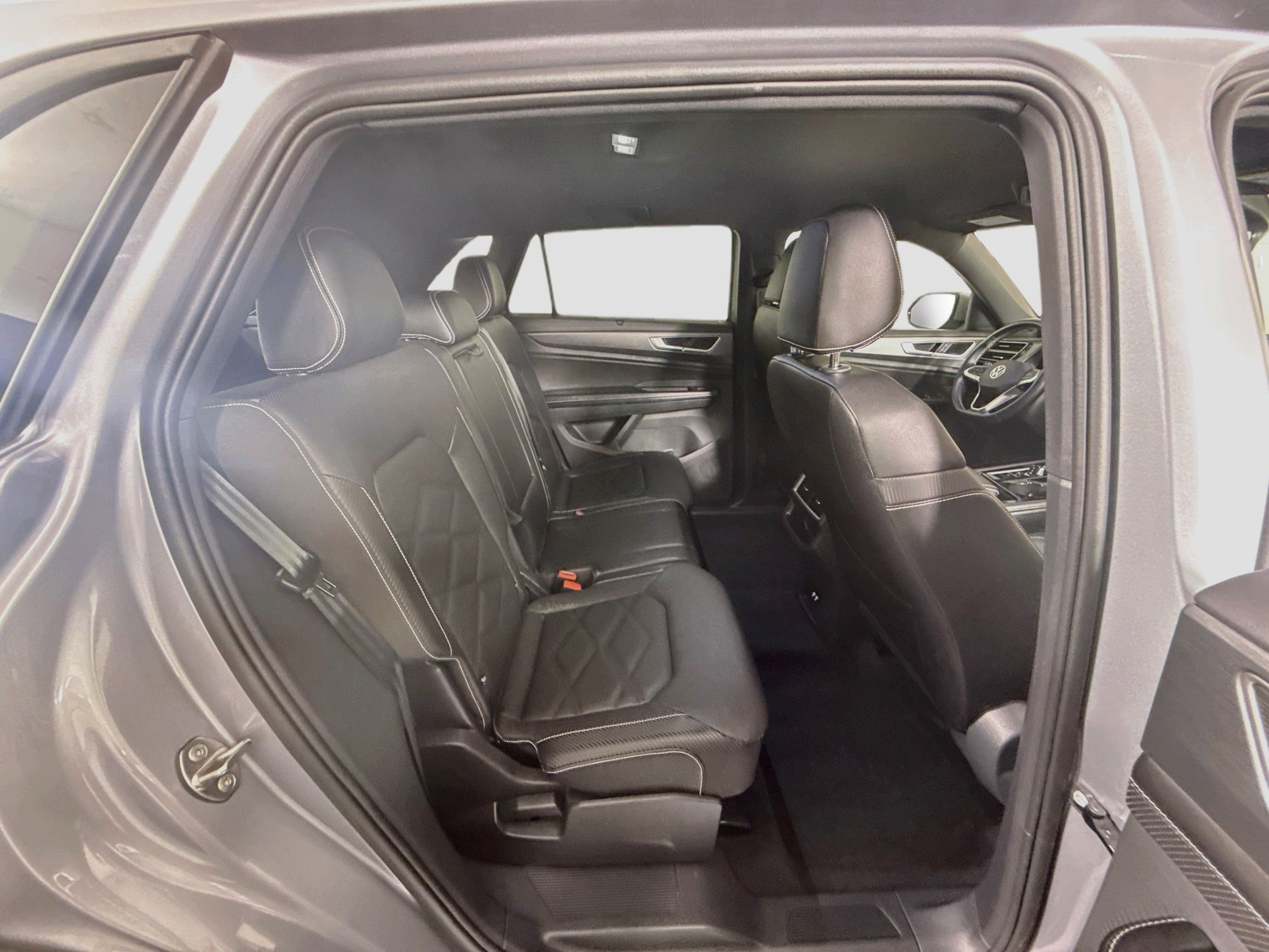 Used 2026 Volkswagen Atlas Cross Sport SE FWD image 27