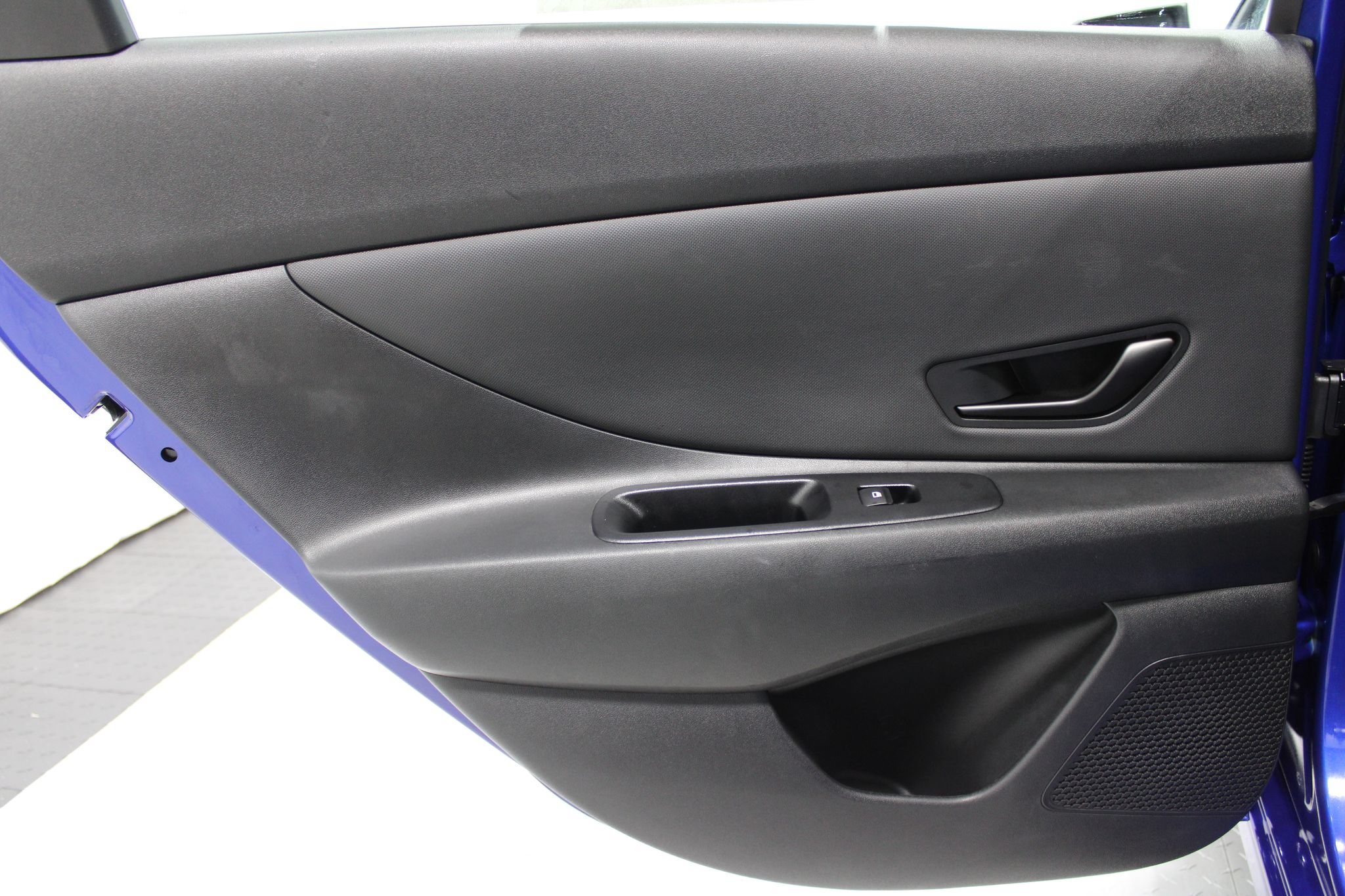 Used 2025 Hyundai Elantra Sport FWD image 15