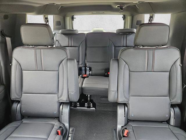 New 2026 Chevrolet Suburban RST image 15