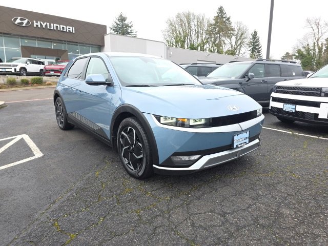 Certified 2024 Hyundai Ioniq 5 SE image 2