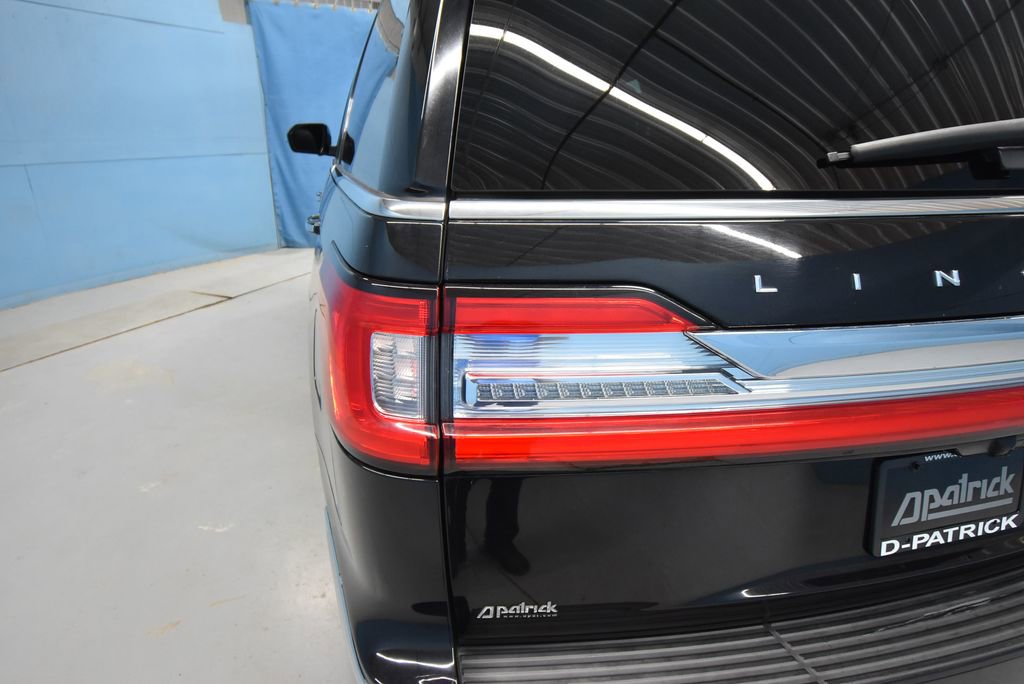 Used 2019 Lincoln Navigator Select AWD/4WD image 43