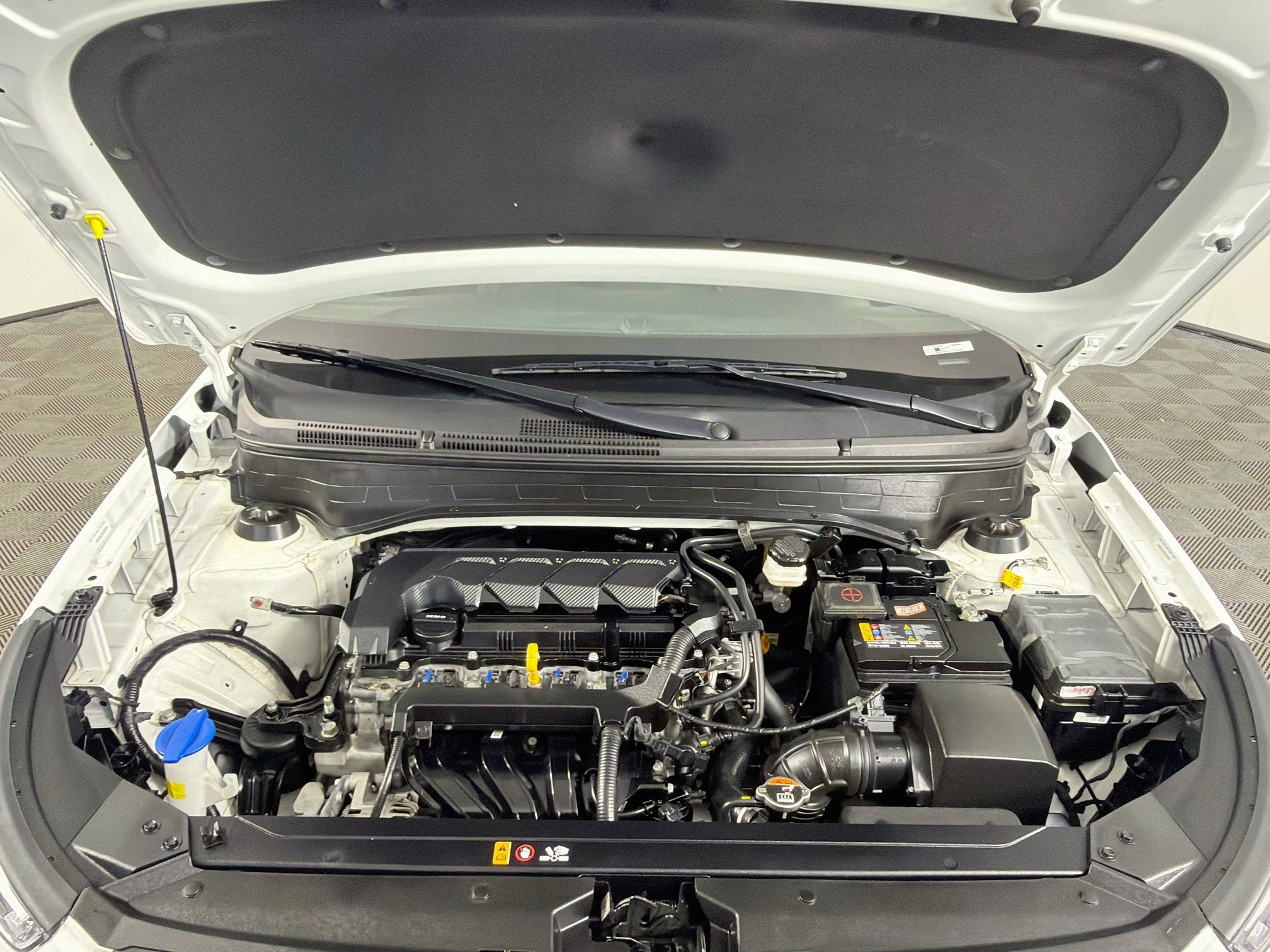 Used 2025 Hyundai Venue SEL FWD image 34