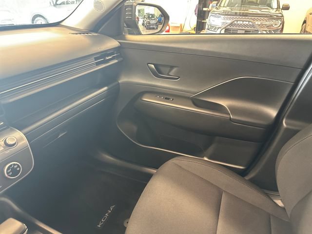Used 2025 Hyundai Kona SE AWD/4WD image 22
