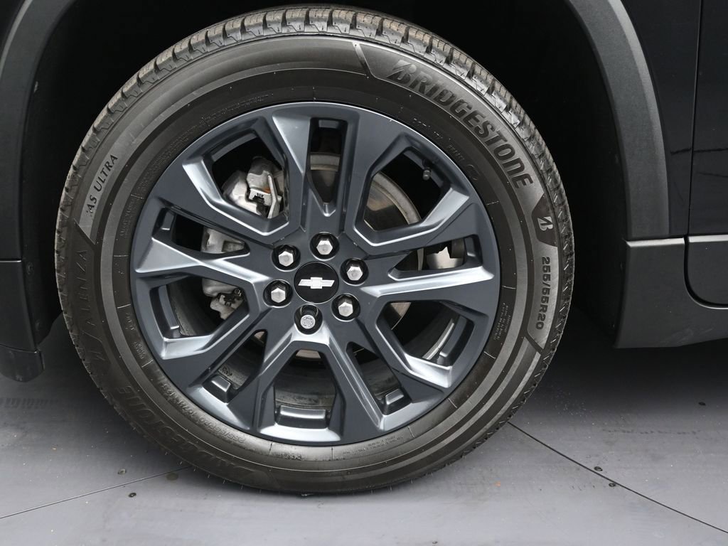 Used 2021 Chevrolet Traverse RS FWD image 9