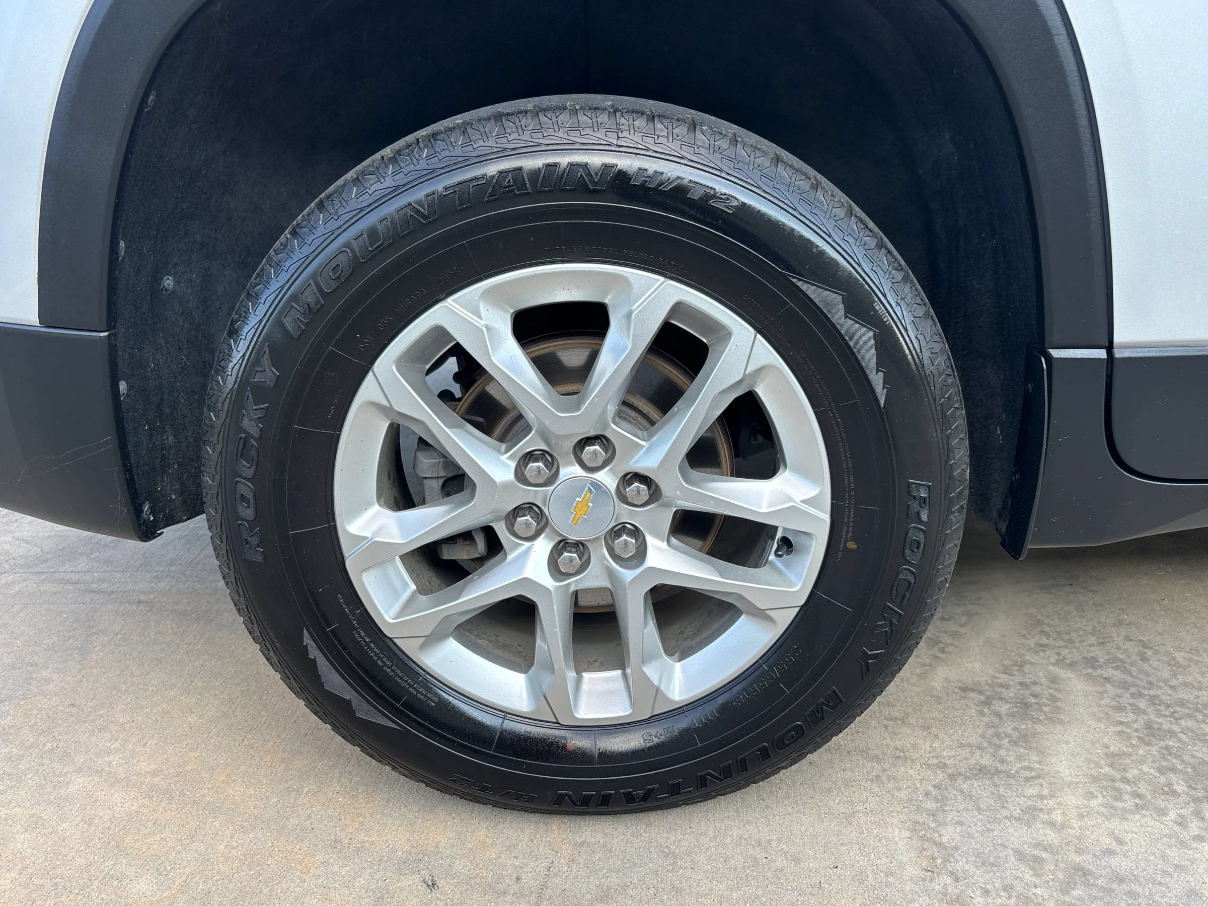 Used 2021 Chevrolet Traverse LT AWD/4WD image 27
