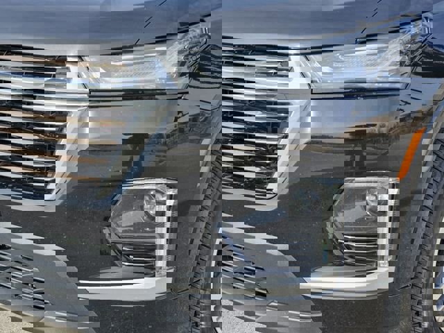 Used 2023 Chevrolet Traverse High Country image 9