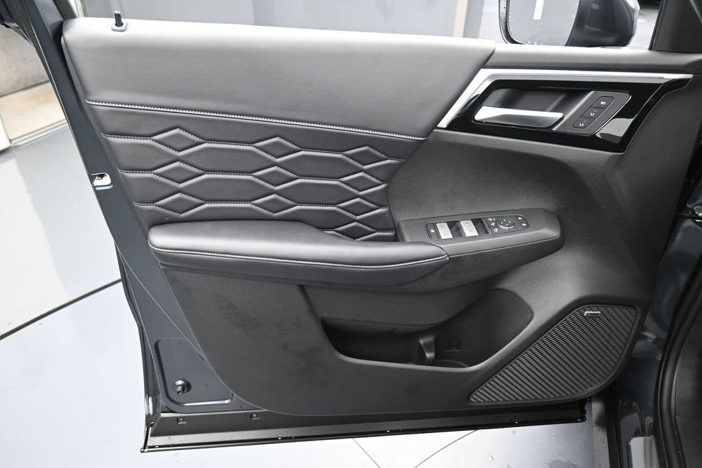 New 2026 Mitsubishi Outlander SEL AWD/4WD image 13
