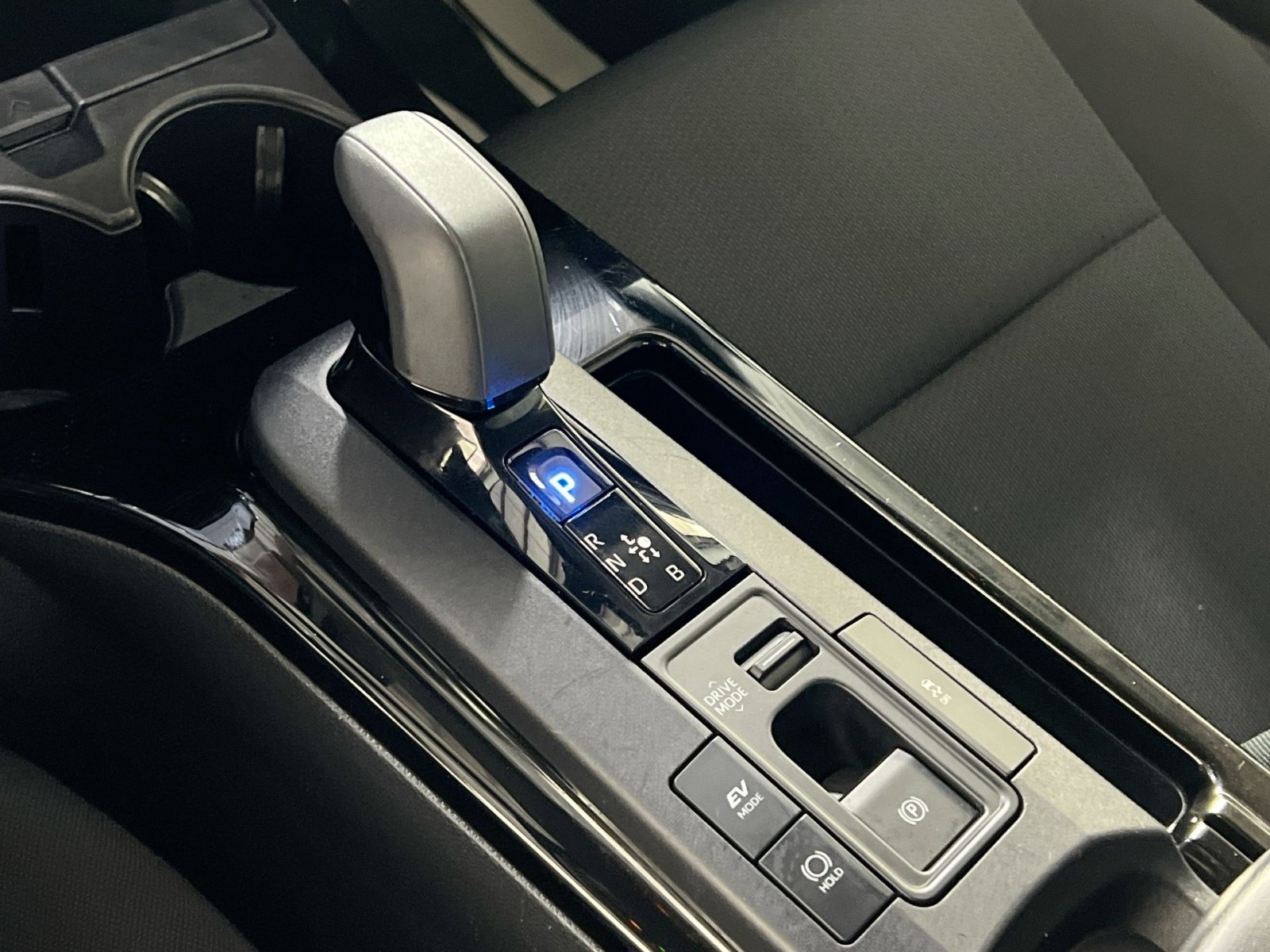 Used 2023 Toyota Prius LE image 20