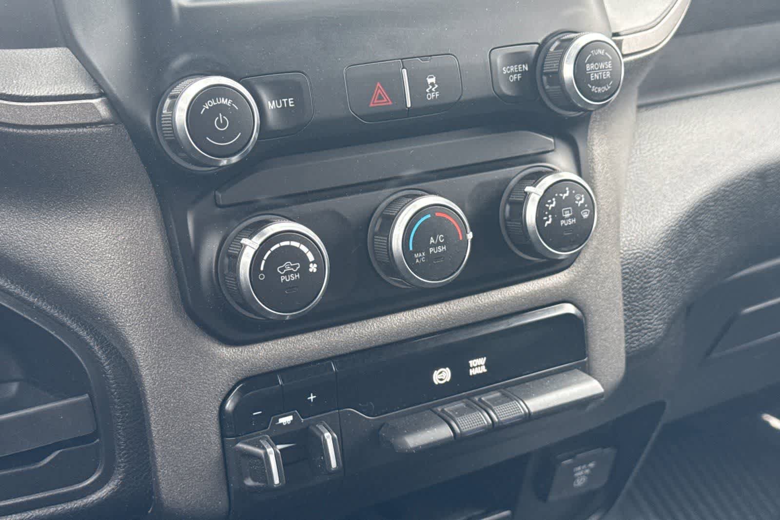 Used 2023 RAM 3500 Tradesman image 21