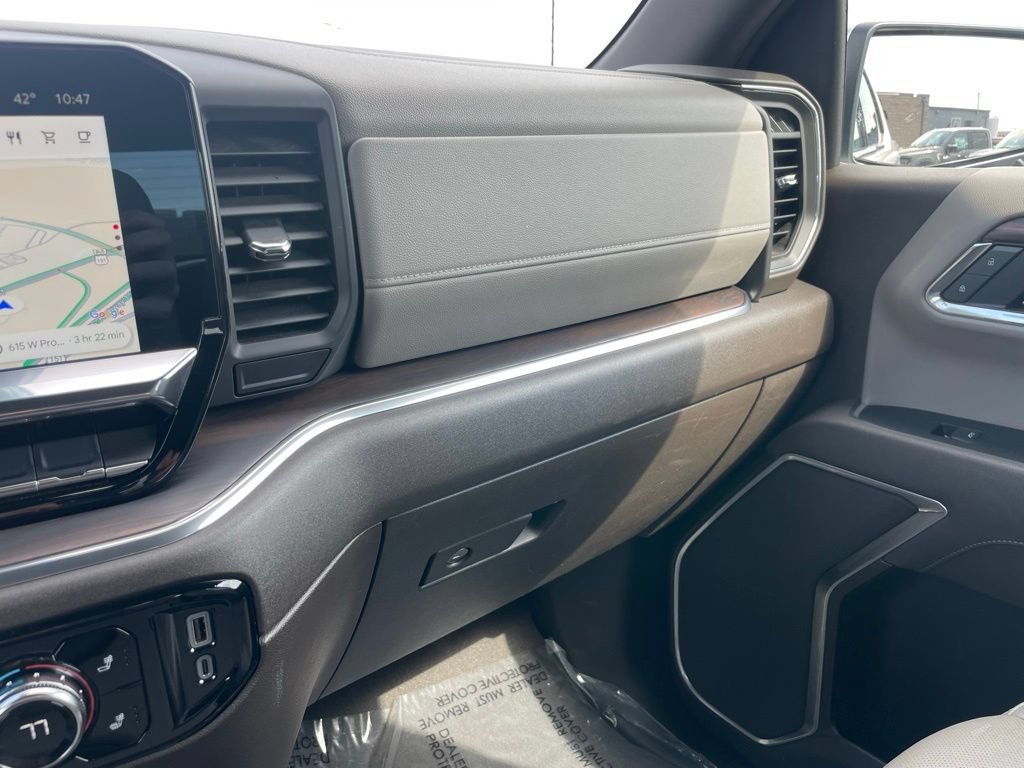 Used 2025 GMC Sierra 1500 SLT AWD/4WD image 53