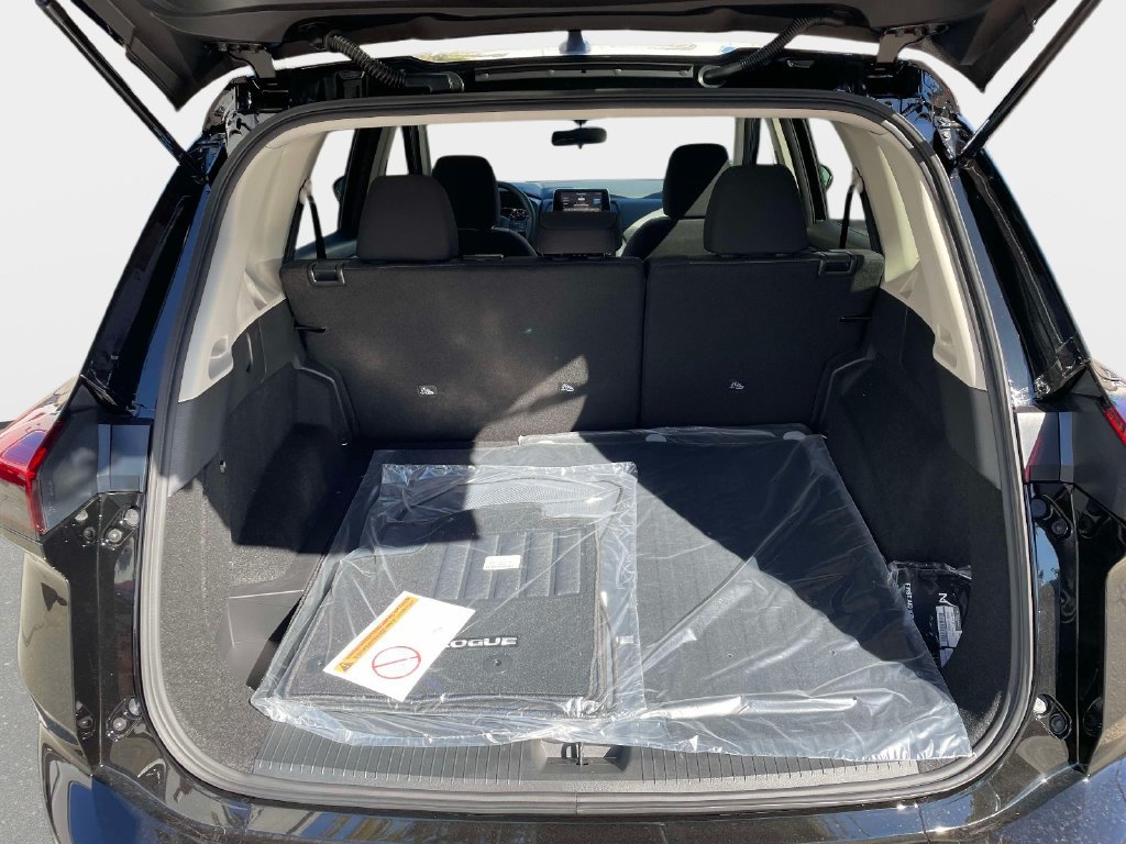 New 2027 Nissan Rogue SV FWD image 14
