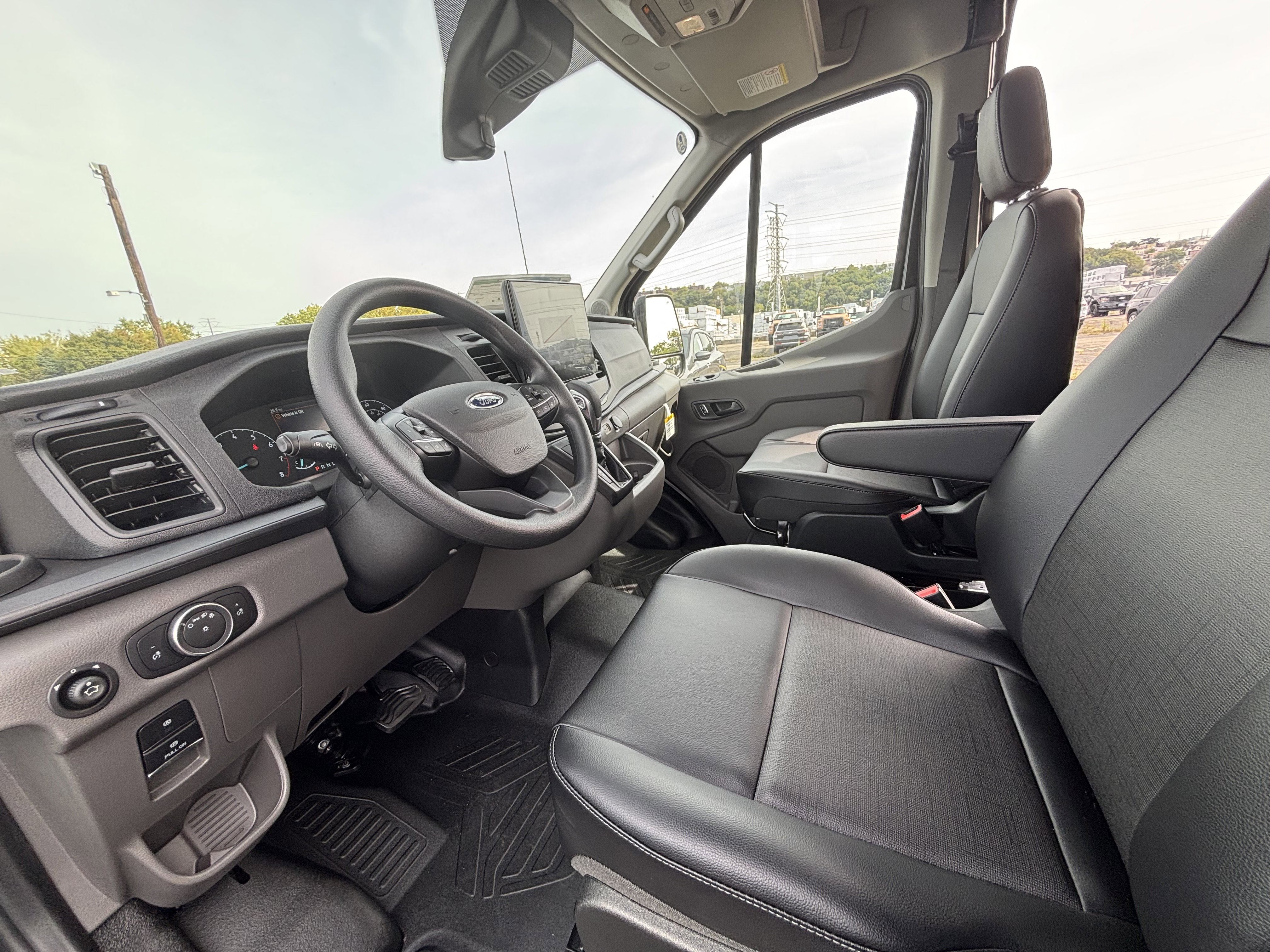 New 2025 Ford Transit 250 148 Medium Roof image 16