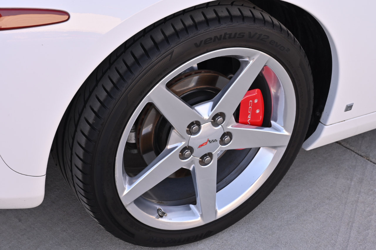 Used 2006 Chevrolet Corvette Convertible w/ Preferred Equipment Group RWD image 46