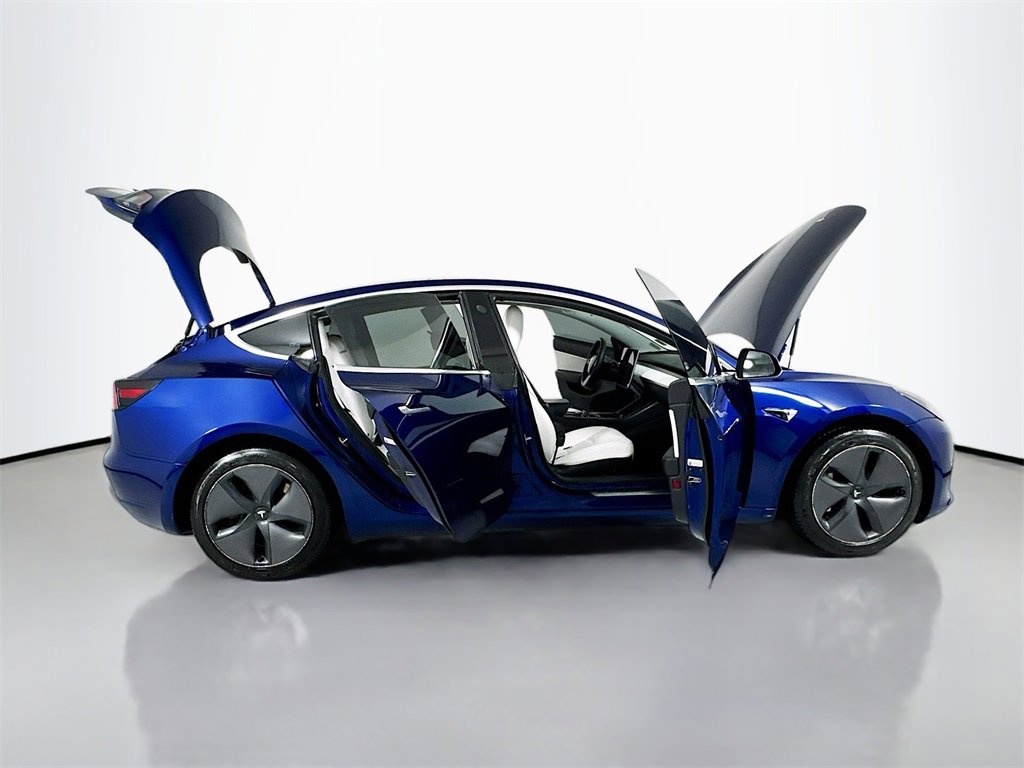 Used 2019 Tesla Model 3 Standard Range Plus image 32