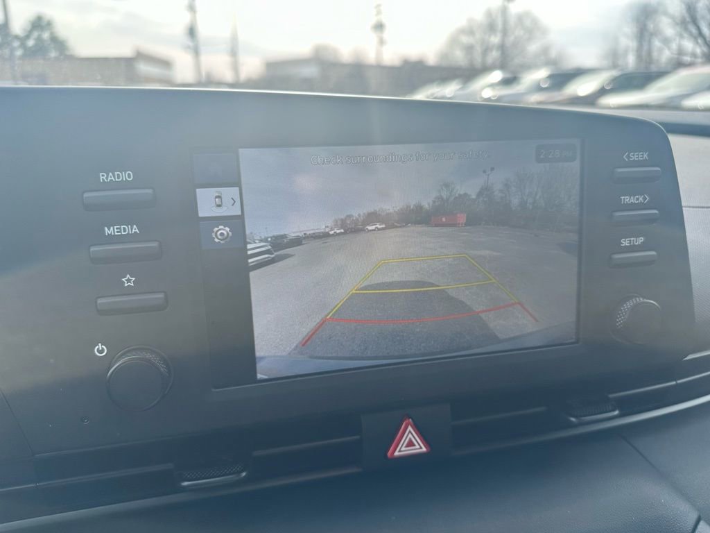 Certified 2025 Hyundai Elantra Sport image 15