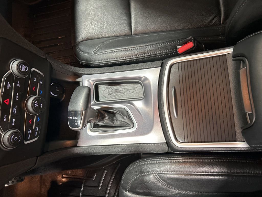 Used 2022 Dodge Charger R/T w/ Performance Handling Group image 17