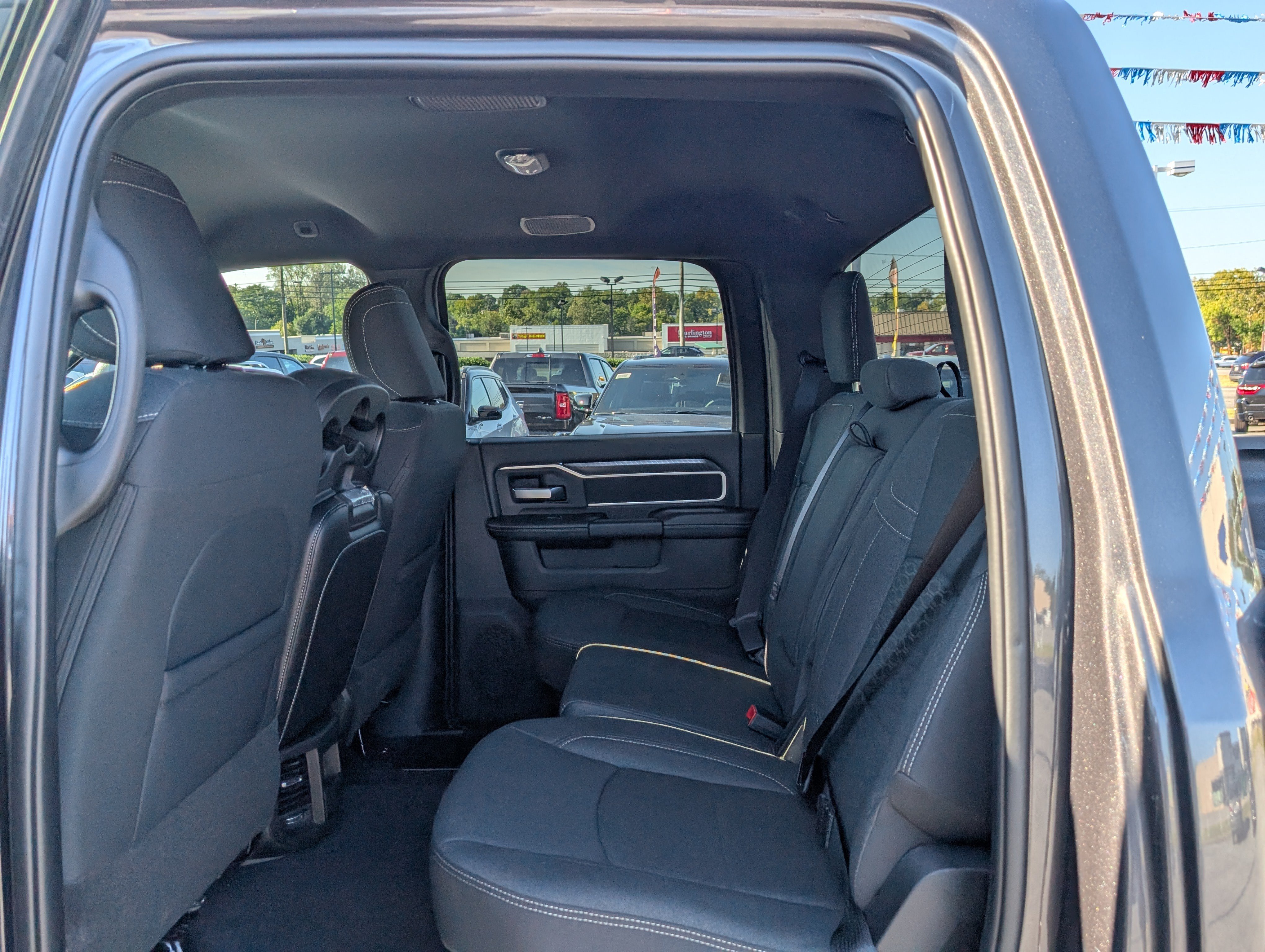 New 2025 RAM 2500 Big Horn AWD/4WD image 13
