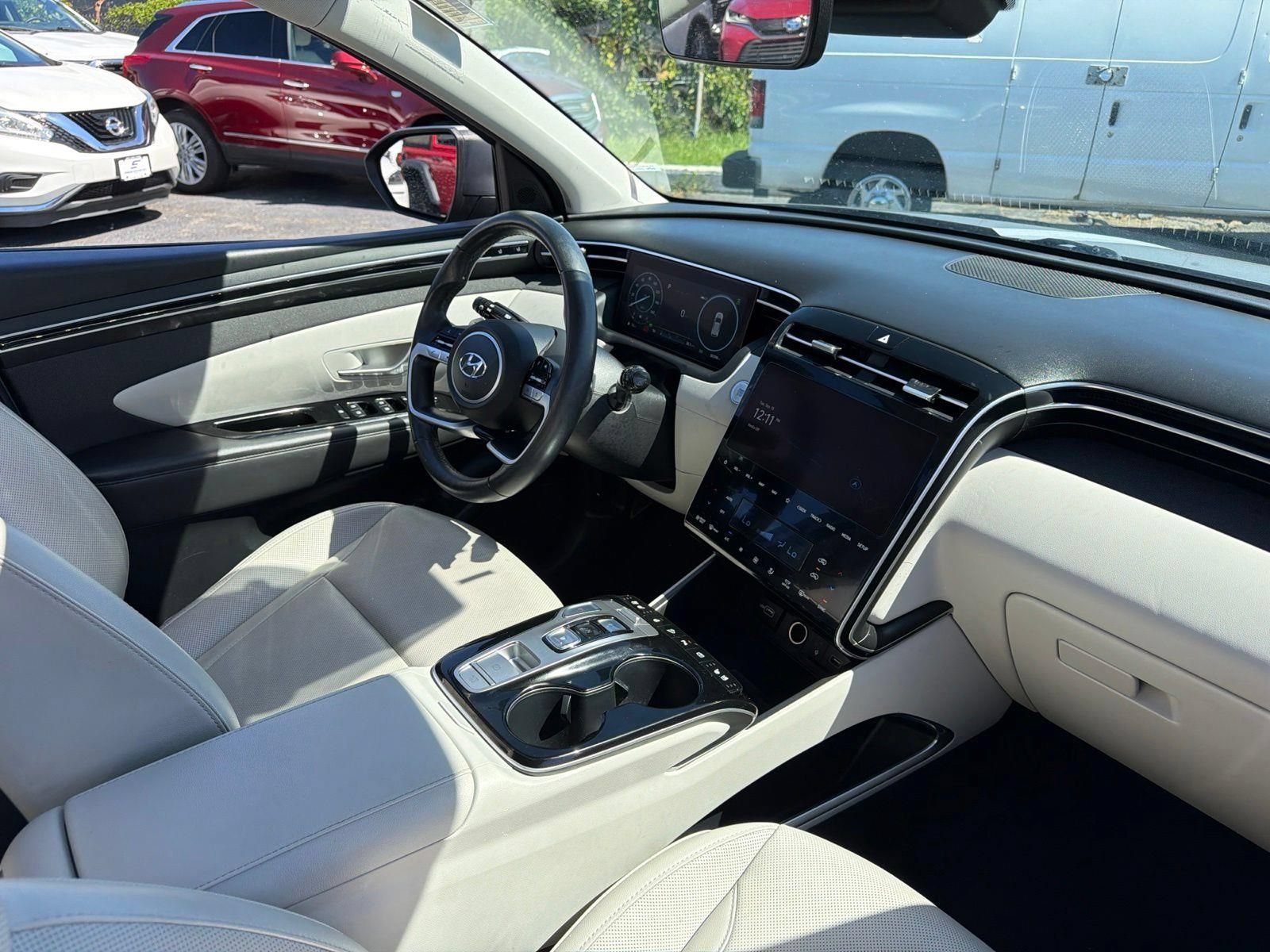 Used 2023 Hyundai Tucson Limited AWD/4WD image 13