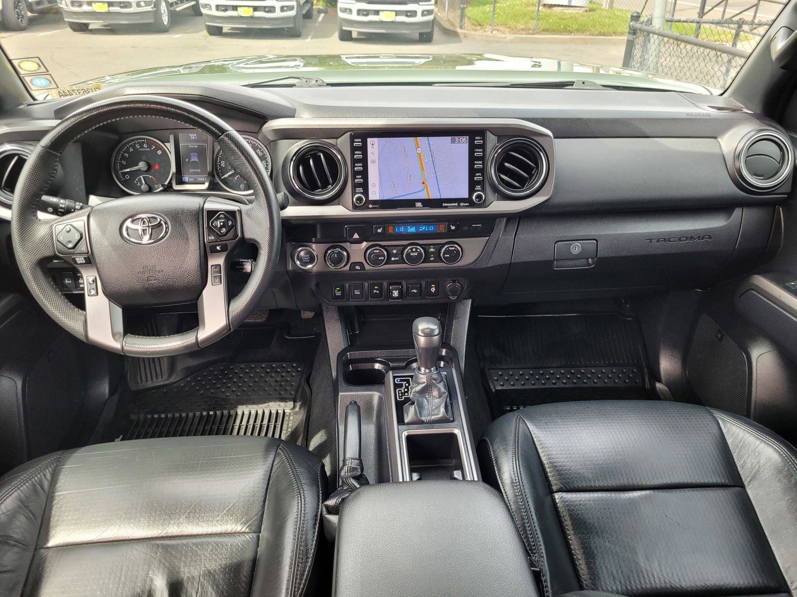 Used 2021 Toyota Tacoma TRD Off-Road w/ TRD Premium Off Road Package AWD/4WD image 18