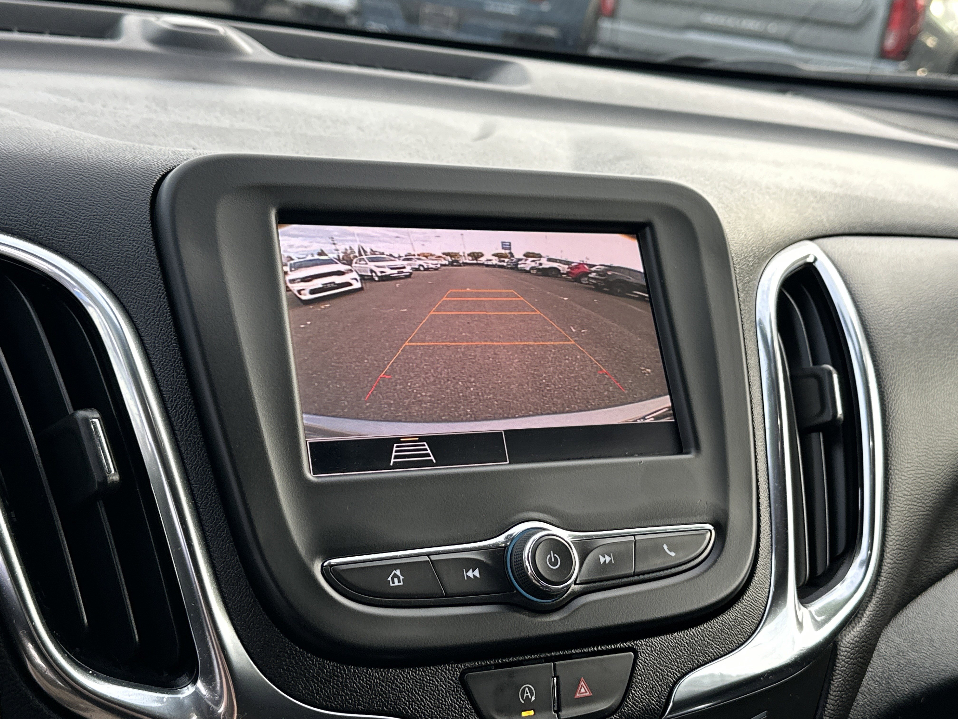 Used 2024 Chevrolet Equinox LT image 22