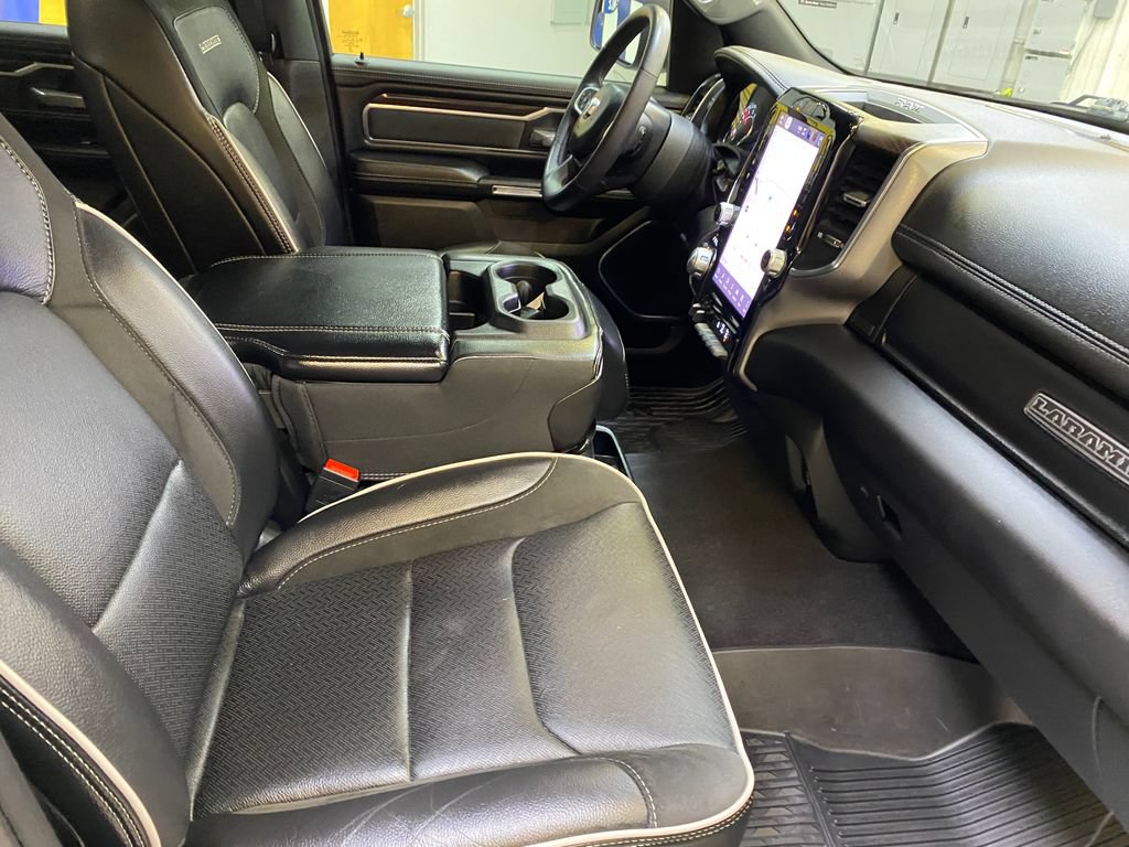 Used 2025 RAM 1500 Laramie AWD/4WD image 27