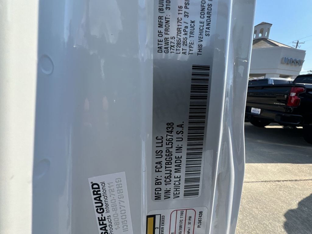 Used 2023 Jeep Gladiator Rubicon w/ Cold Weather Group image 45